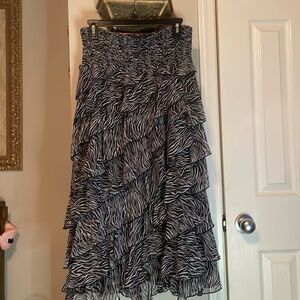 CoCo Bianco - Size L - strapless ruffled dress - black & white (zebra) -…